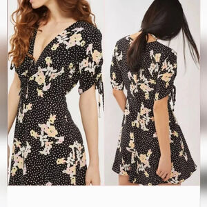 TOPSHOP polka dot spot floral teadress. Size 2